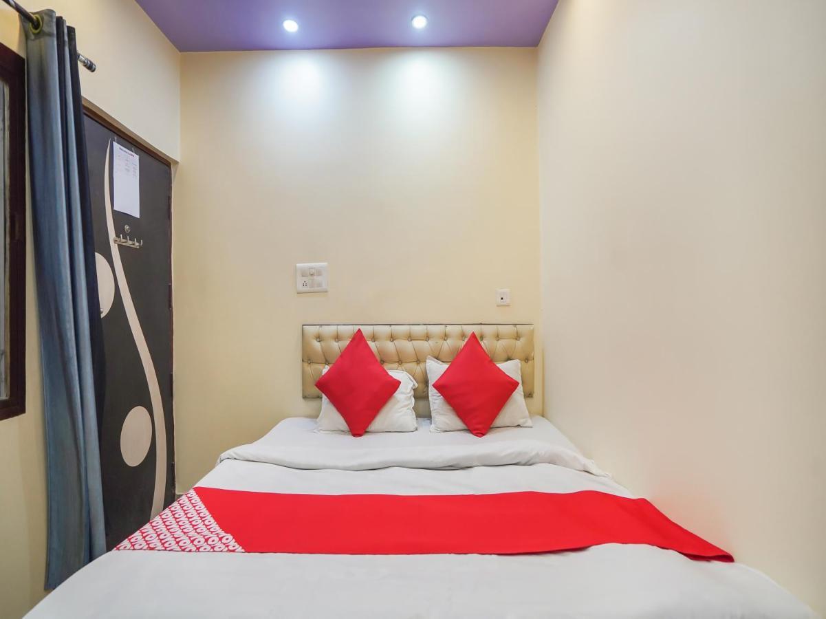 Oyo 75627 New Ankit Guest House バラナシ エクステリア 写真