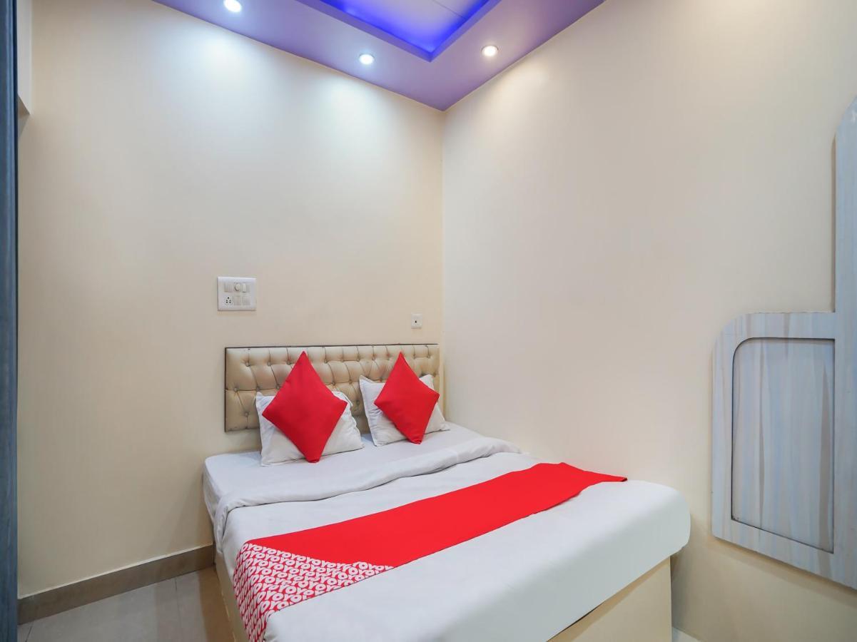 Oyo 75627 New Ankit Guest House バラナシ エクステリア 写真