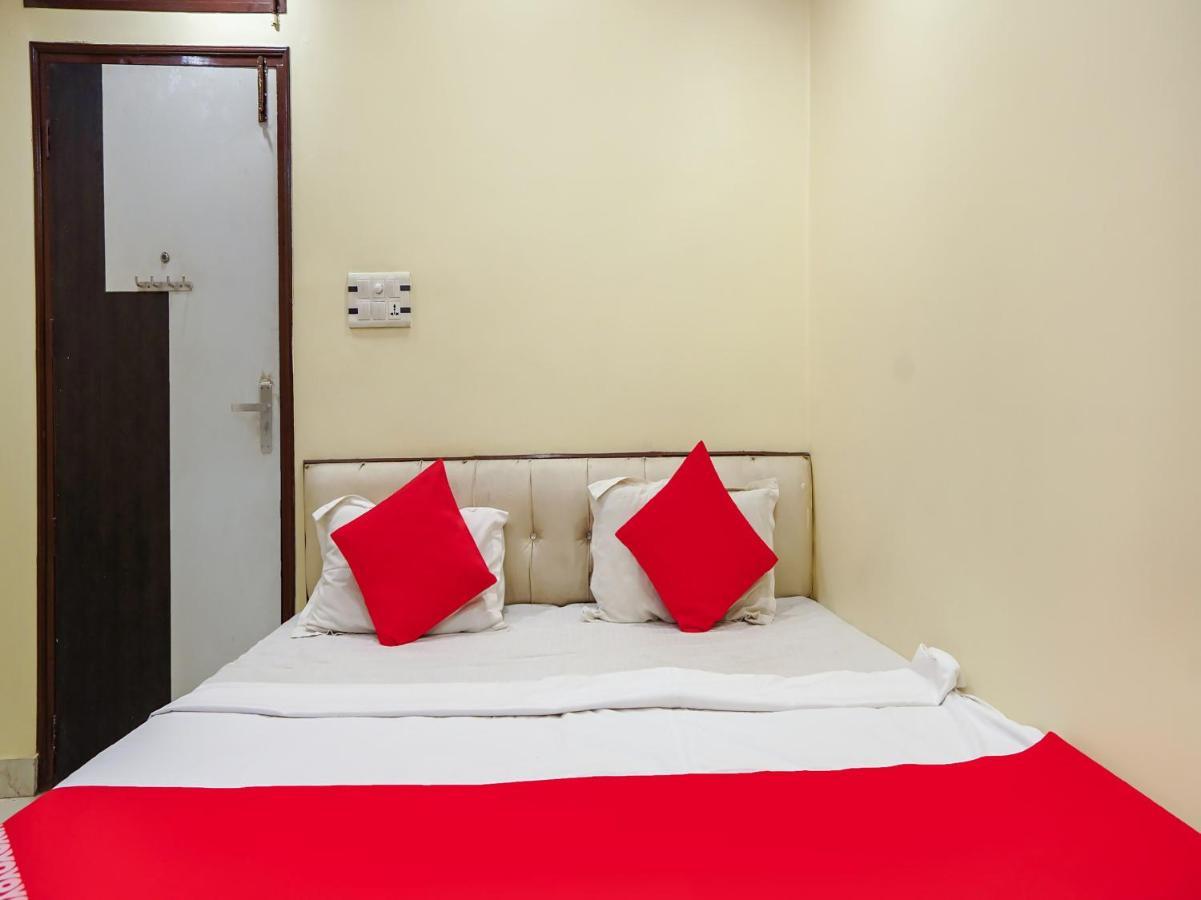 Oyo 75627 New Ankit Guest House バラナシ エクステリア 写真