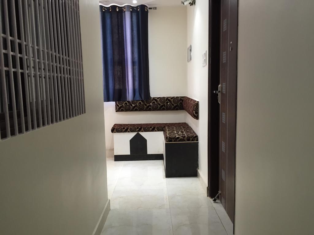 Oyo 75627 New Ankit Guest House バラナシ エクステリア 写真
