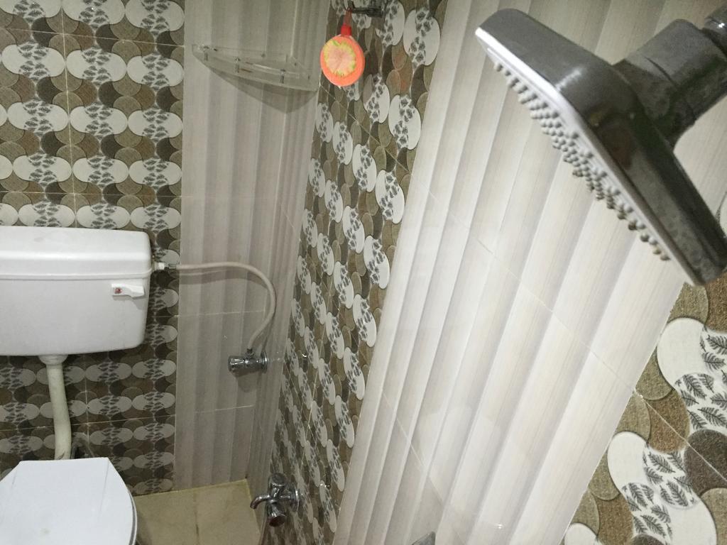 Oyo 75627 New Ankit Guest House バラナシ エクステリア 写真
